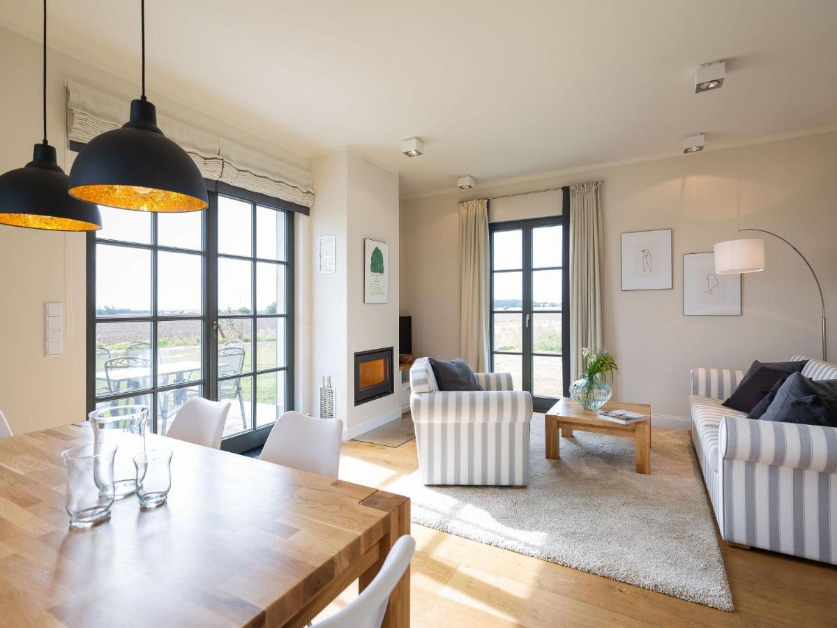Reetland Am Meer - Premium Reetdachvilla Mit 2 Schlafzimmern, Sauna Und Kamin E04 Дранске Екстериор снимка